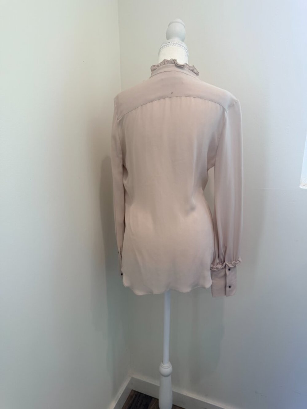 Nili Lotan "Lily" Ruffle Silk Blouse – 100% Silk Pale Pink / Blush Size XS - Picture 7 of 10